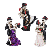 Load image into Gallery viewer, SKELETON COUPLE FIGURINE
