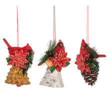 Load image into Gallery viewer, WOODLAND CARDINAL ORNAMENT
