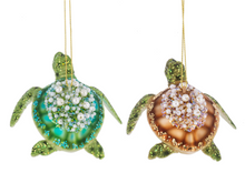 Load image into Gallery viewer, GLASS SEA TURTLE ORNAMENT
