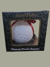 Load image into Gallery viewer, SNOWFLAKE BALL ORNAMENT
