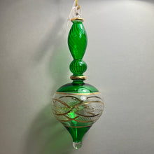 Load image into Gallery viewer, O-474 FULL SIZE GOLD ETCHED WITH SWIRL GLASS ORNAMENT
